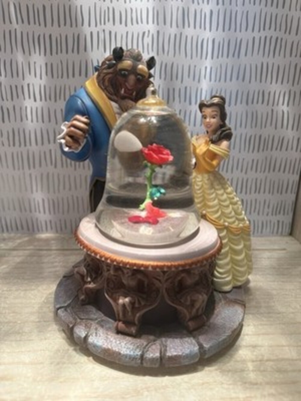 Vtg RARE Large Disney 1991 BEAUTY AND THE BEAST Rose Musical Snowglobe Read
